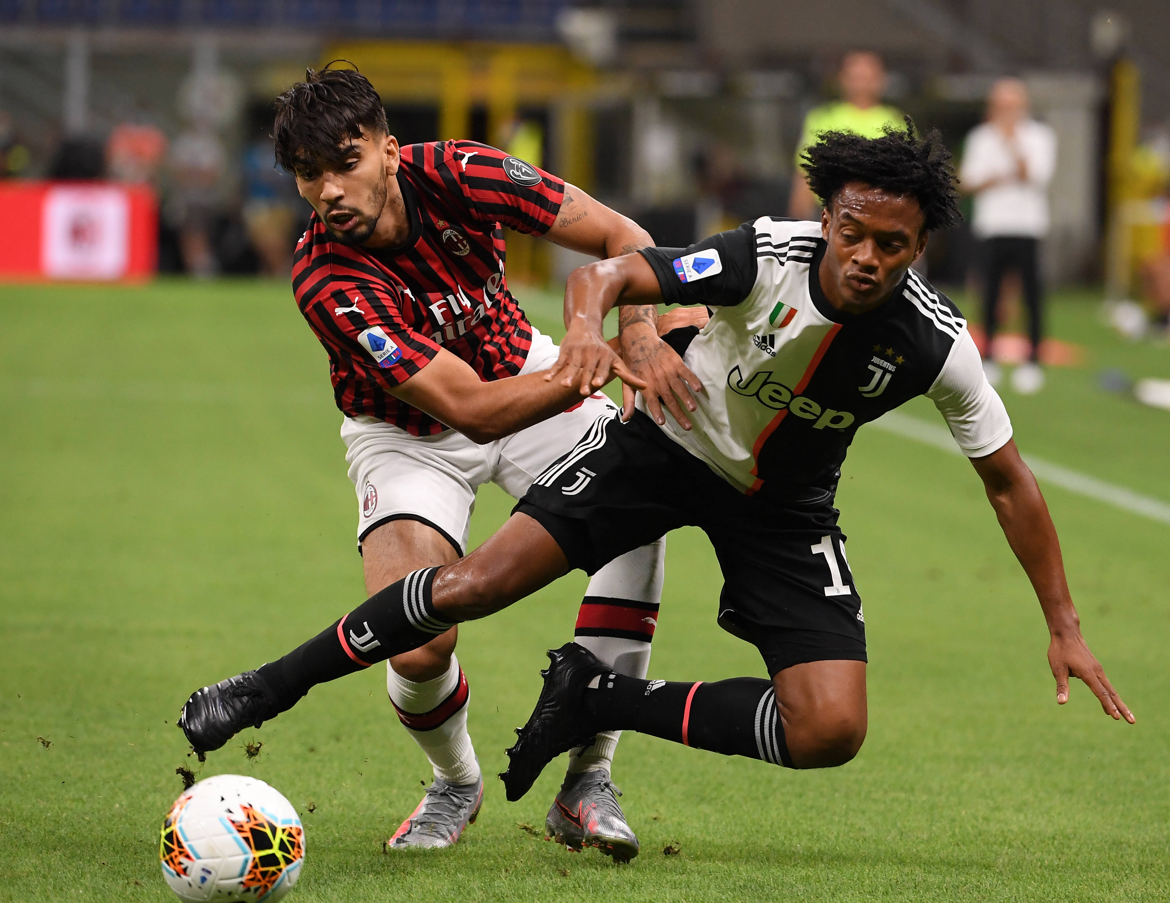 亲密相拥时 亲密相拥时