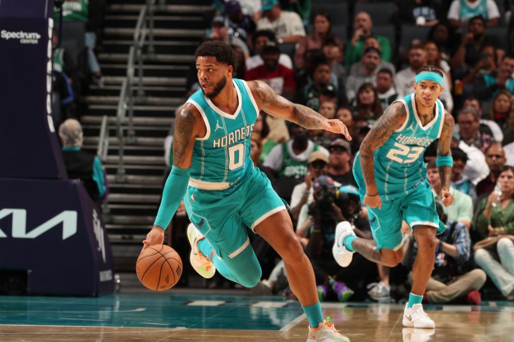 他在前锋线 他在前锋线