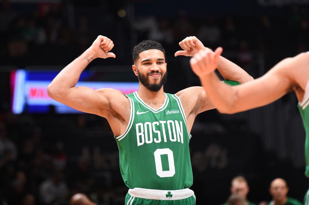 防守端的发 防守端的发